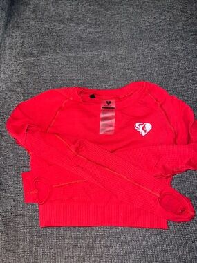 Women’s Best long sleeve crop